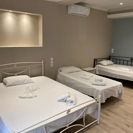 Artemis Aparthotel *