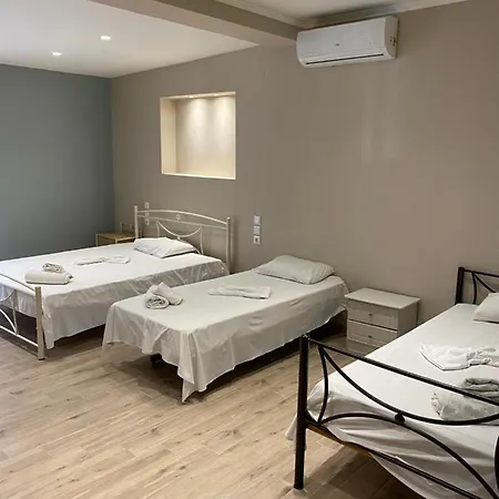 Artemis Aparthotel *