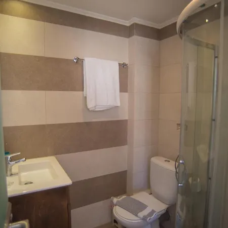 Artemis Aparthotel Lefkada City