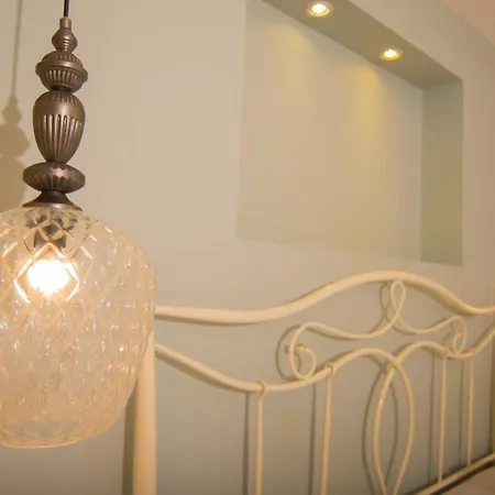 Artemis Aparthotel